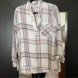 Cute long sleeve semi-plaid top